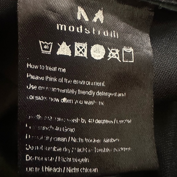 Modström Hooded Rain Jacket Size Extra Small (XS) - Picture 9 of 10